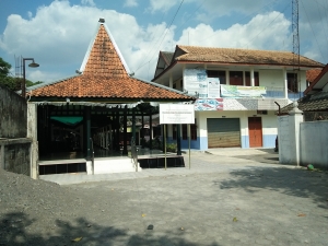 Selayang Pandang